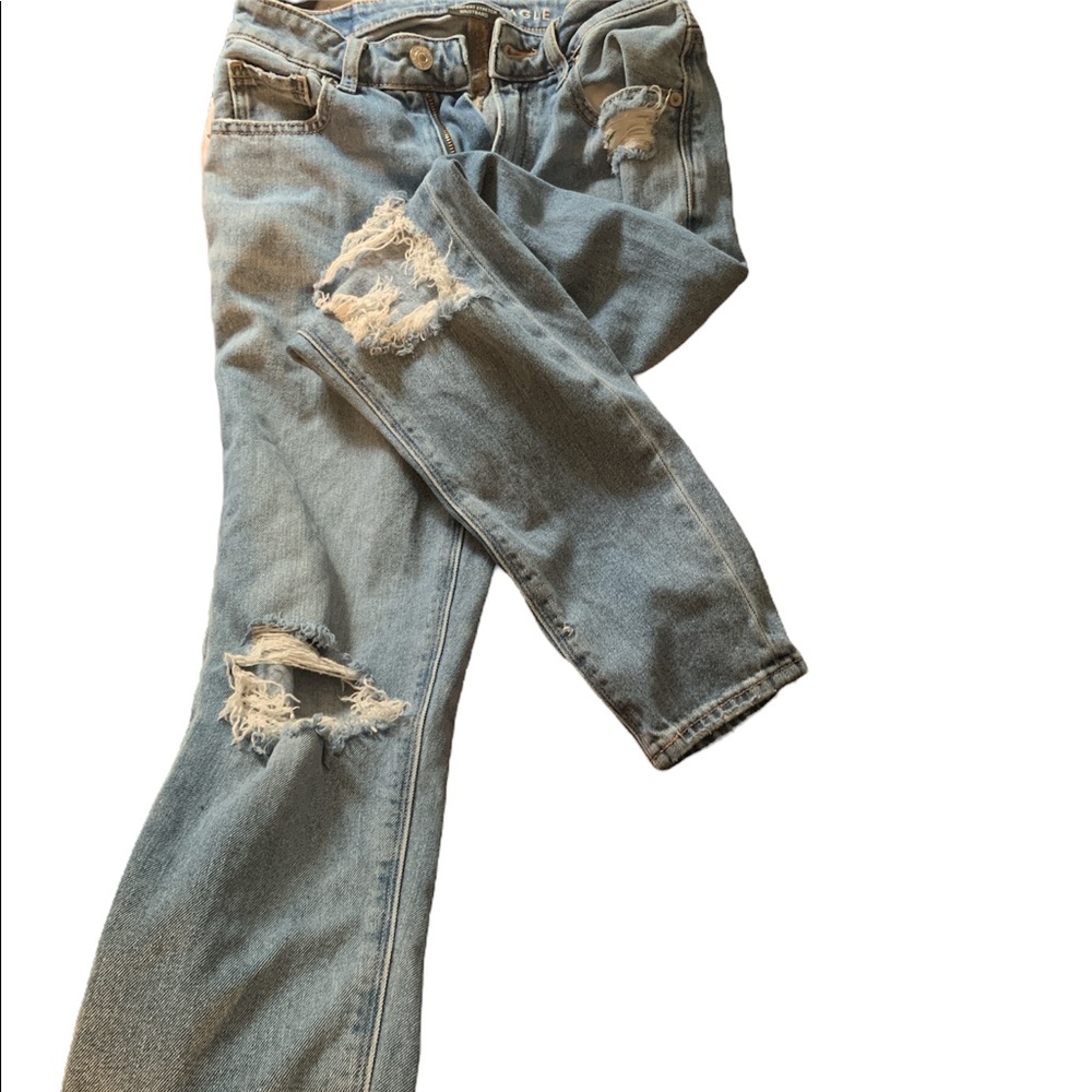 American eagle distressed jeans